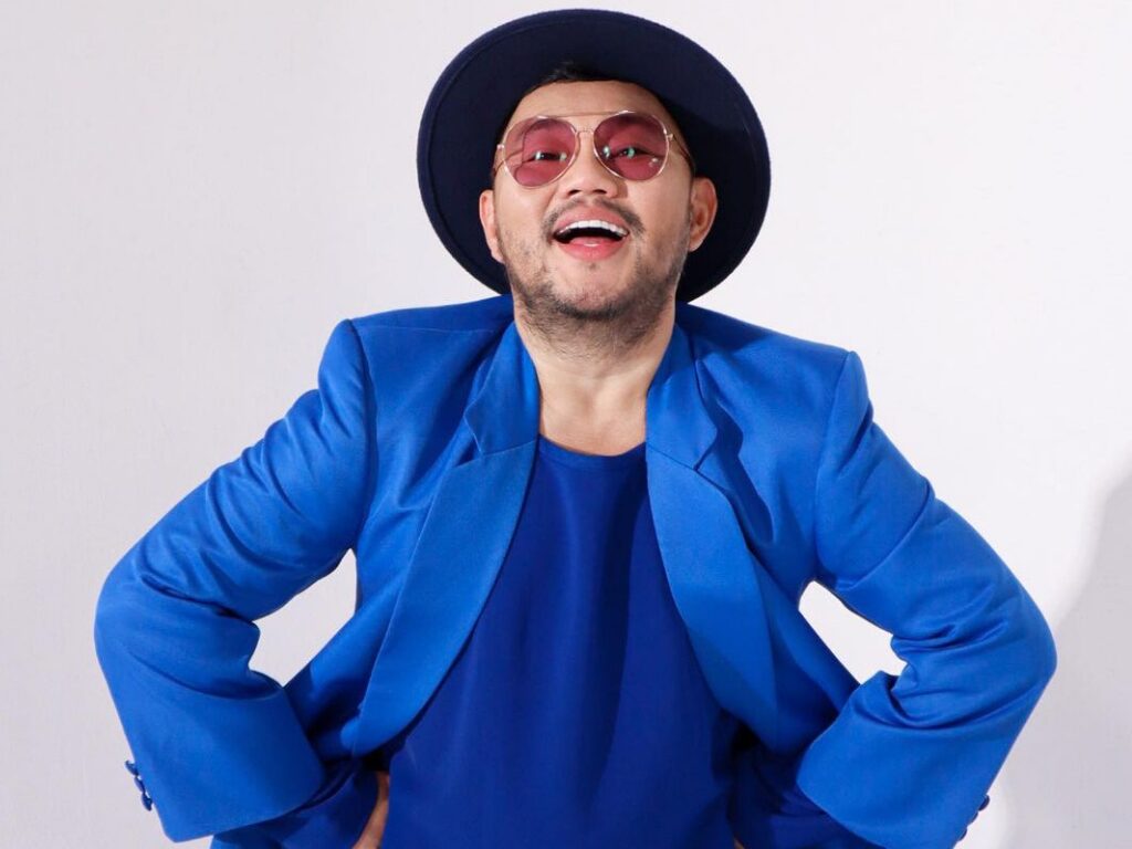 Michael Ang lancar single pertama, terima pelbagai reaksi