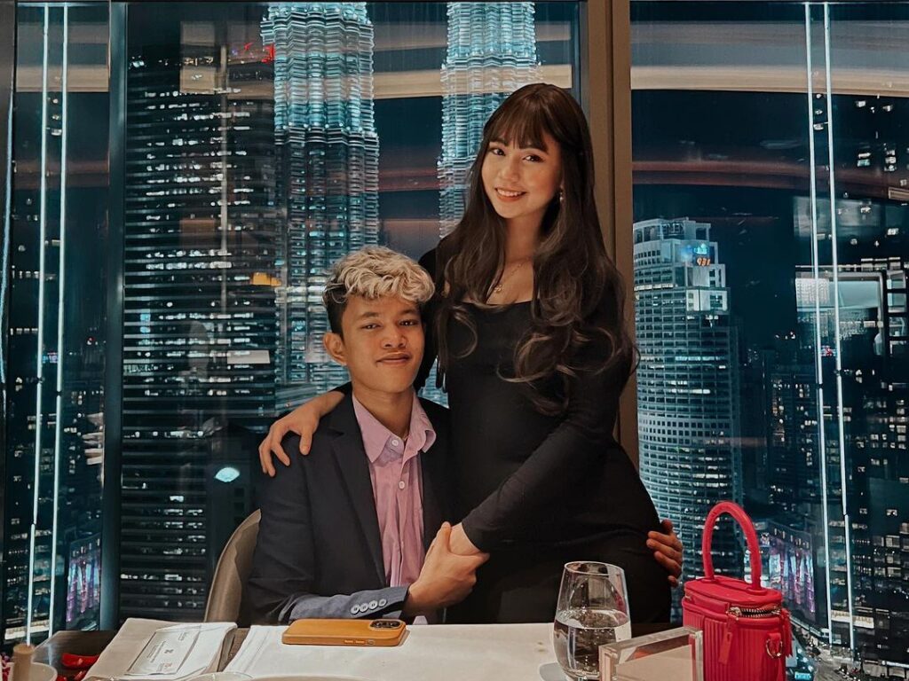 Berang isteri dikecam, Yonnyboii selar netizen