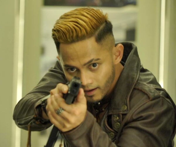 Hairul Azreen sanggup berlapar demi Feroz