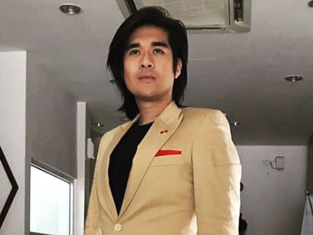 Dazrin sedia kerja di sebalik tabir