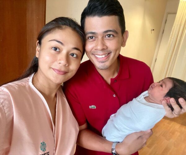 Tasha Shilla timang anak kedua
