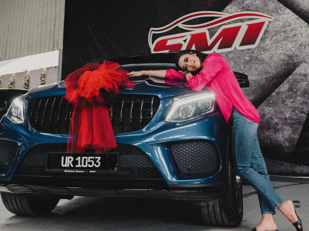 Fokus bisnes, Fatin Afeefa tunai impian beli kereta mewah