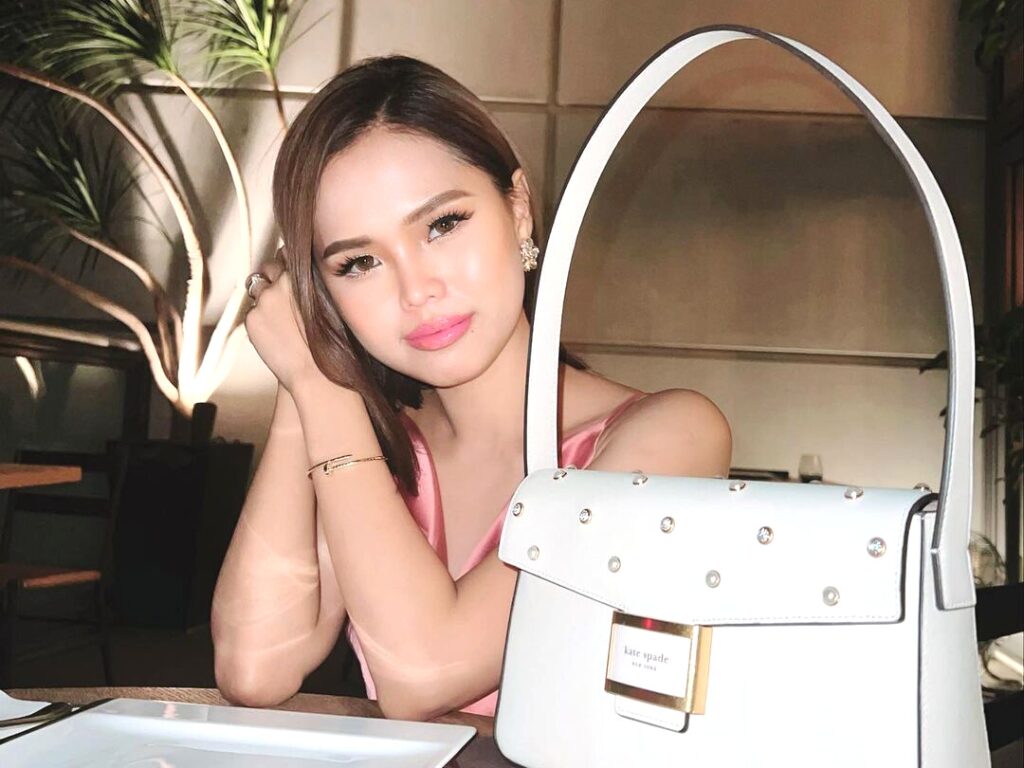 Pernah mimpi ular, Bella Astillah terkena sihir pemisah