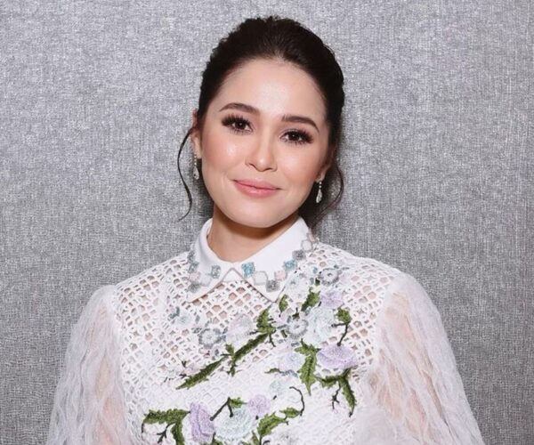 Emma Maembong pernah disantau peminat melalui kapsyen Instagram