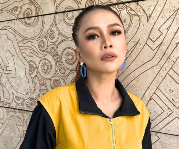 Stacy undur diri dari konsert “A Night With Sumandak Stars”