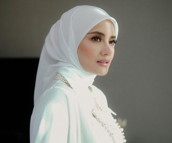 Fazura selesai tempoh 'iddah, sedia jalani hidup baru | MissMynah Fazura selesai tempoh ‘iddah, sedia jalani hidup baru