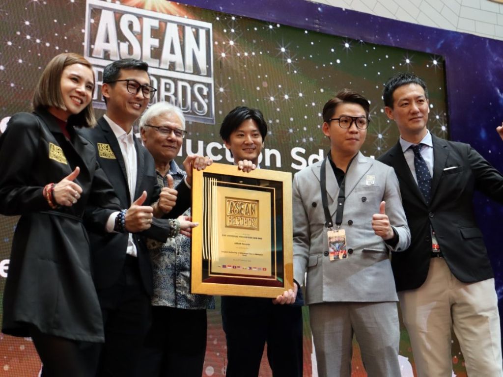 Ultraman The Ultra Tour diiktiraf ASEAN Records