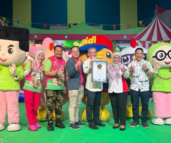 "Didi & Friends" diiktiraf Malaysia Book of Records | MissMynah “Didi & Friends” diiktiraf Malaysia Book of Records