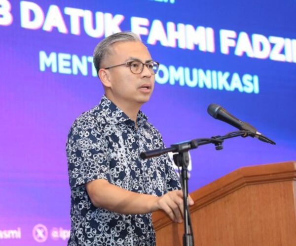 Golongan bawah 16 tahun dilarang daftar akaun media sosial tahun depan