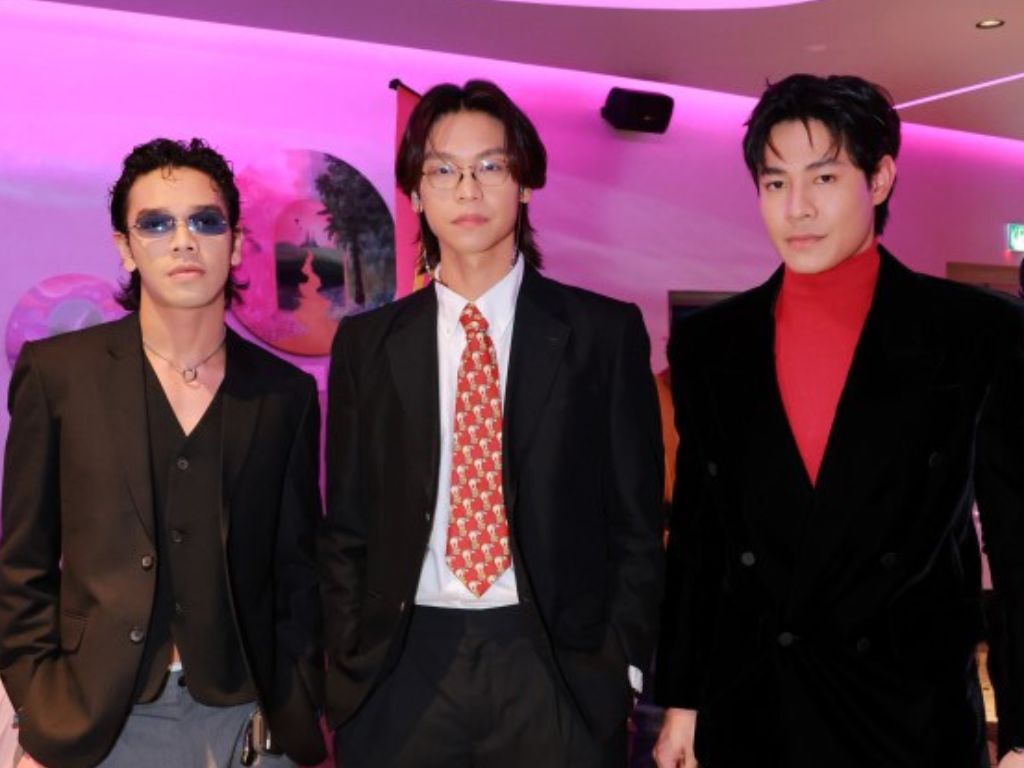 Keserasian Aedy, Nadhir, Meerqeen hidupkan “Klepet”