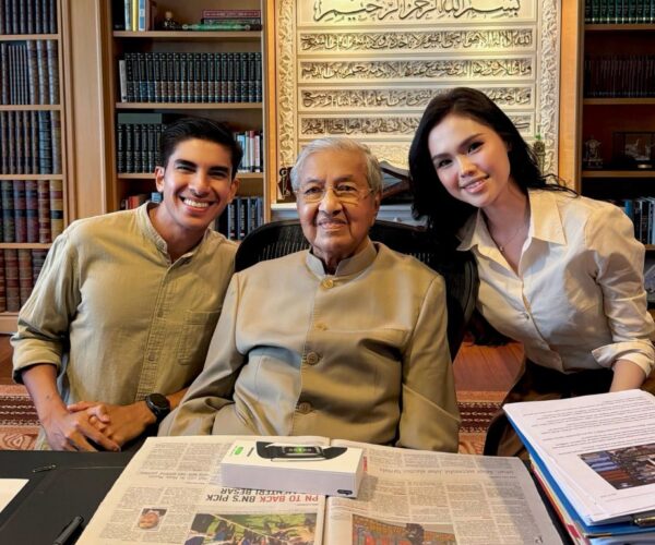 Bella Astillah, Syed Saddiq terima nasihat rumah tangga daripada Tun M