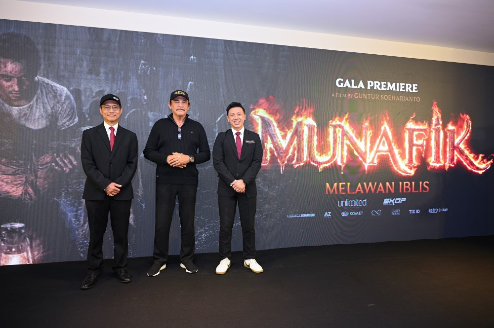 "Munafik: Melawan Iblis" bawa kekuatan sendiri di layar perak | MissMynah "Munafik: Melawan Iblis" bawa kekuatan sendiri di layar perak, acha septriasa, Arya Saloka, filem, filem indonesia, pelakon, selebriti, syamsul yusof, yusof haslam, MissMynah