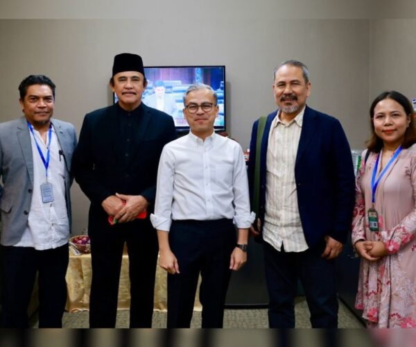 Fahmi Fadzil jumpa Yusof Haslam dan M Nasir, rancang perkukuh industri seni