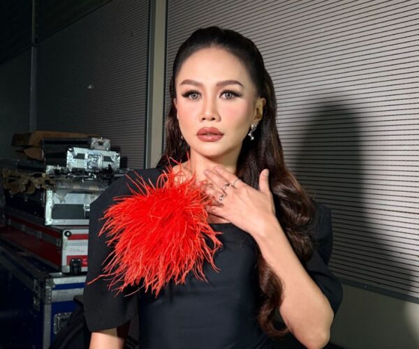 Dibandingkan dengan Agnez Mo, Stacy bidas kenyataan pelakon Indonesia
