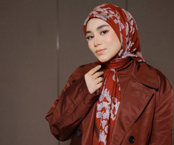 Kini bergelar penerbit, Uyaina Arshad cari bakat baharu bintangi filem “Ragging”